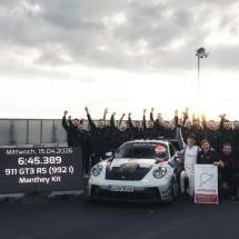 Porsche 911 GT3 RS Manthey : 6:45,389 au Nürburgring